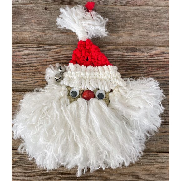 Vintage 1970s Macrame' Santa Clause Face Wall Hanging - Picture 10 of 10